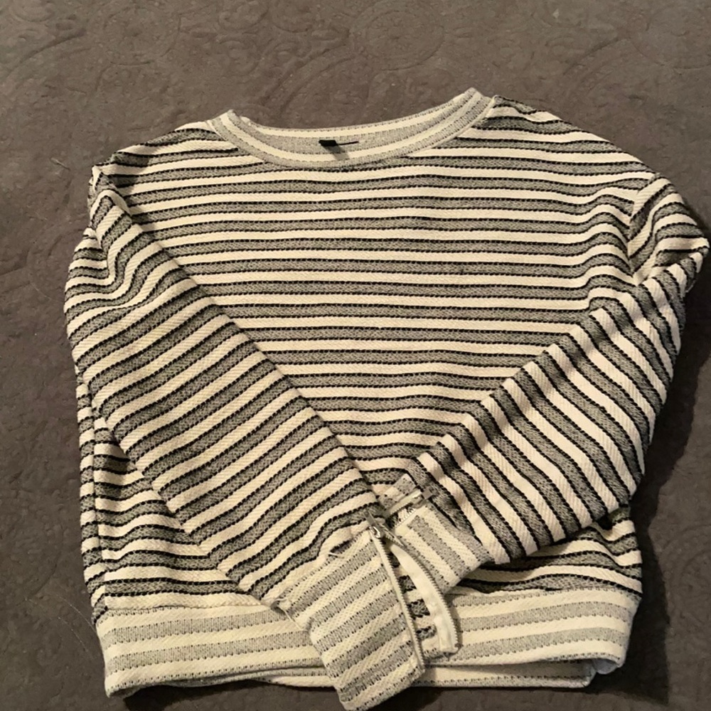Cute black and white sweater